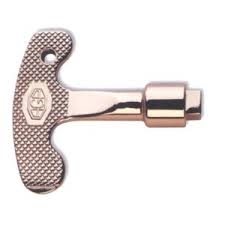 LLAVE CUADRADILLO 8MM AGA 03018C