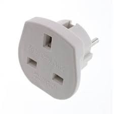ADAPTADOR ENCHUFE EUROPEO A INGLES 0200598