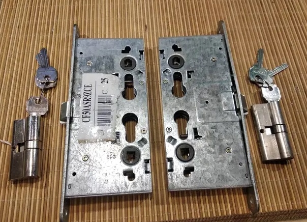 CERRADURA ANTIPANICO  TESA.CF50ASR9ZCE