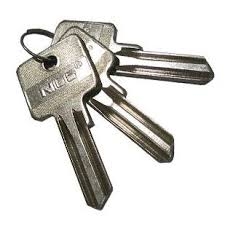 LLAVE N05 SERRETA 24420 PARA 125